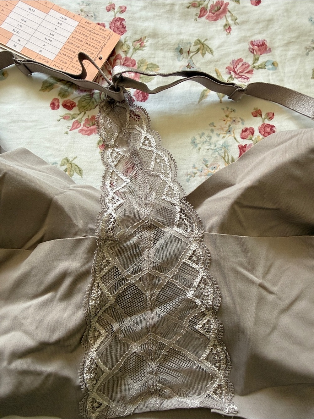True Body Racerback Lace Wireless Bra in Nude Blush XL - Picture 5 of 8